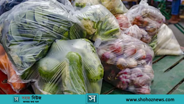 পলিথিন নিষিদ্ধ হলেও বন্ধ হয়নি ব্যবহার